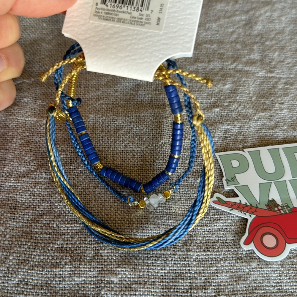 Pura Vida Bracelet Club, December, New - Picture 2 of 2